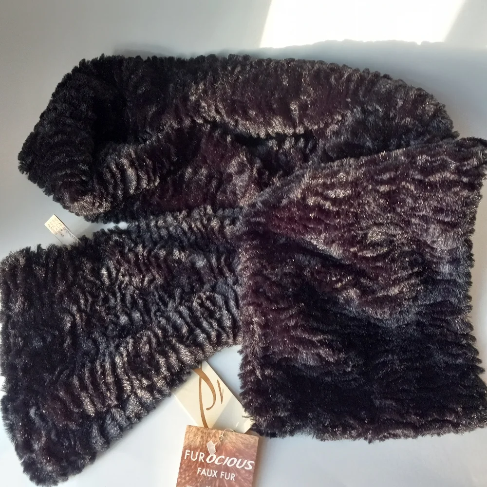 FAUX FUR SCARF - Picture 2 of 2